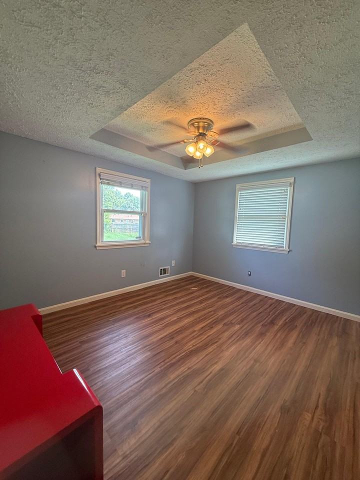 5411 Fennel Ct - Photo 6 of 12