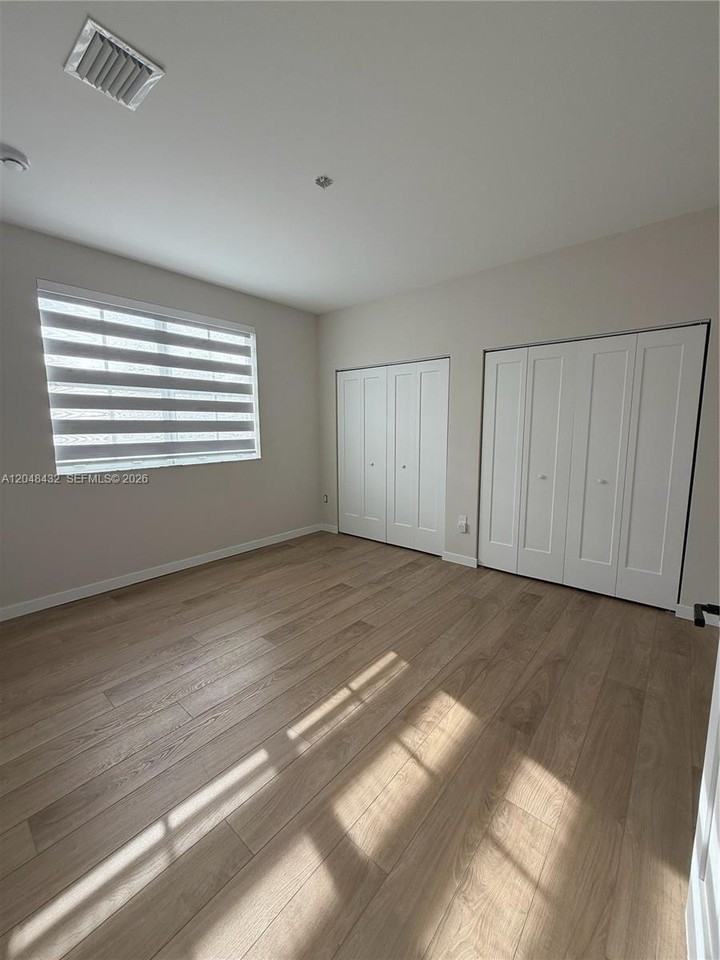 3110 Sw 147th Ct - Photo 4 of 12