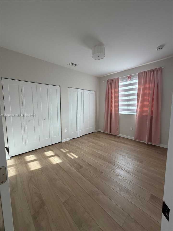 3110 Sw 147th Ct - Photo 5 of 12