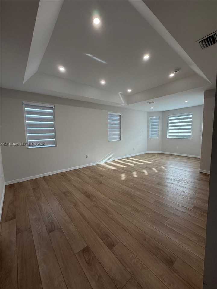 3110 Sw 147th Ct - Photo 6 of 12