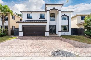 16618 Sw 57th Ln - Photo 1 of 1