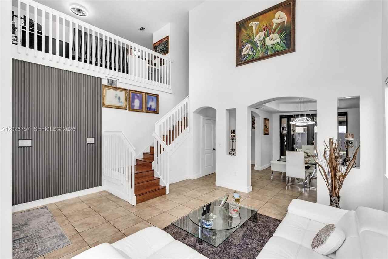 16618 Sw 57th Ln - Photo 2 of 18