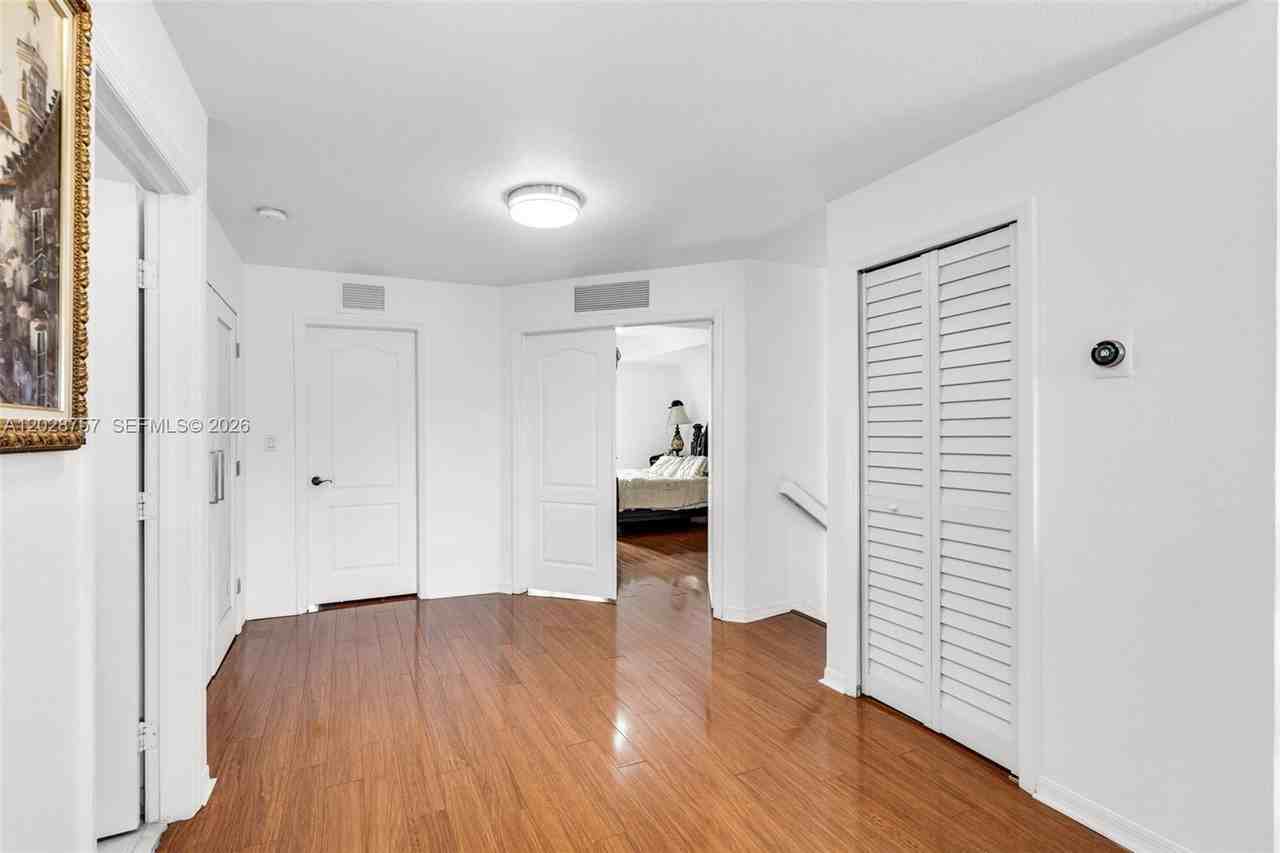 16618 Sw 57th Ln - Photo 6 of 18