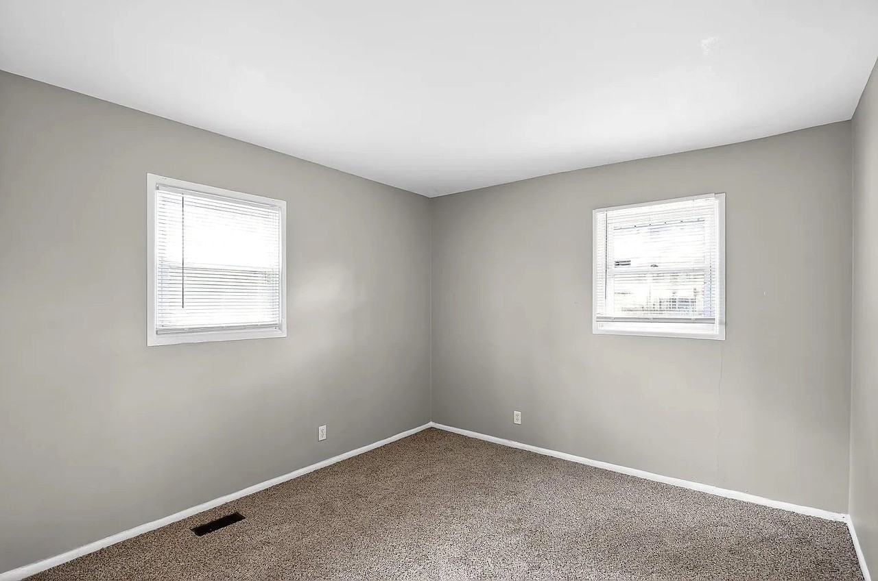 3641 N Richardt Ave - Photo 7 of 11