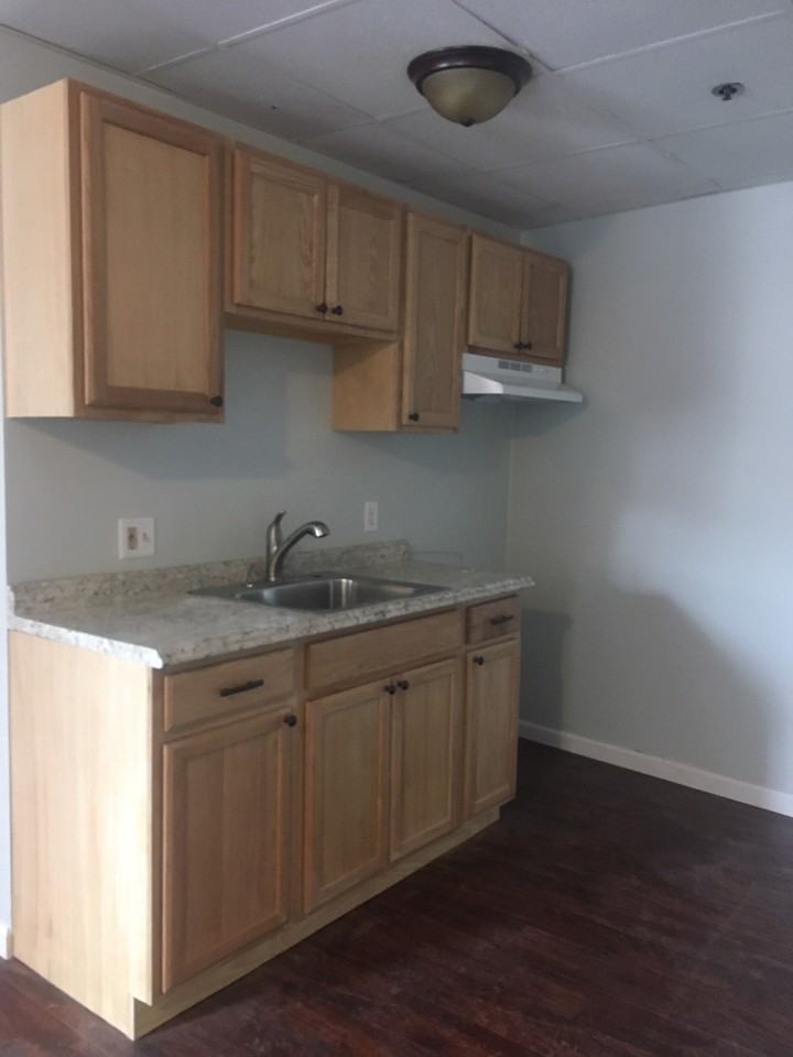 398 Main St #11 - Photo 4 of 12