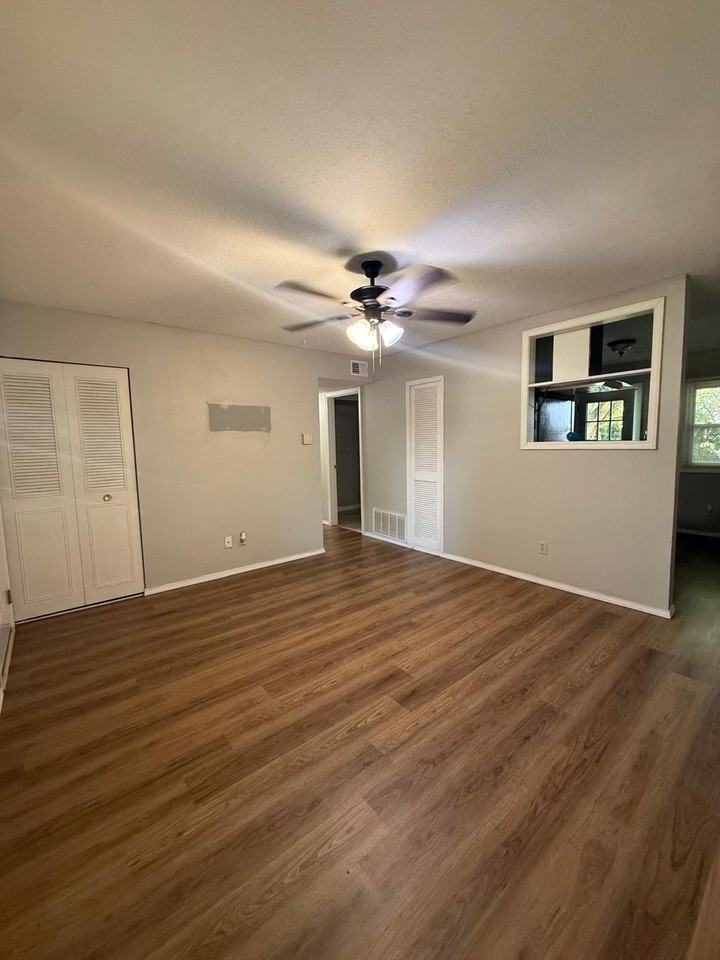 1220 Afterglow Ct - Photo 6 of 8