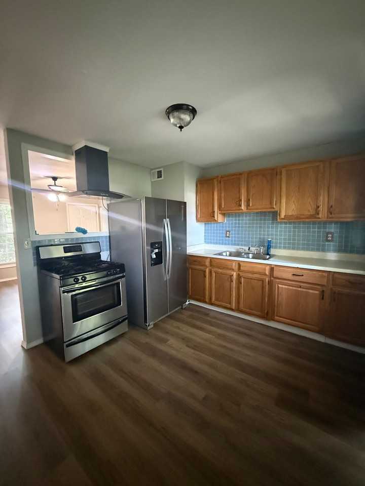 1220 Afterglow Ct - Photo 7 of 8