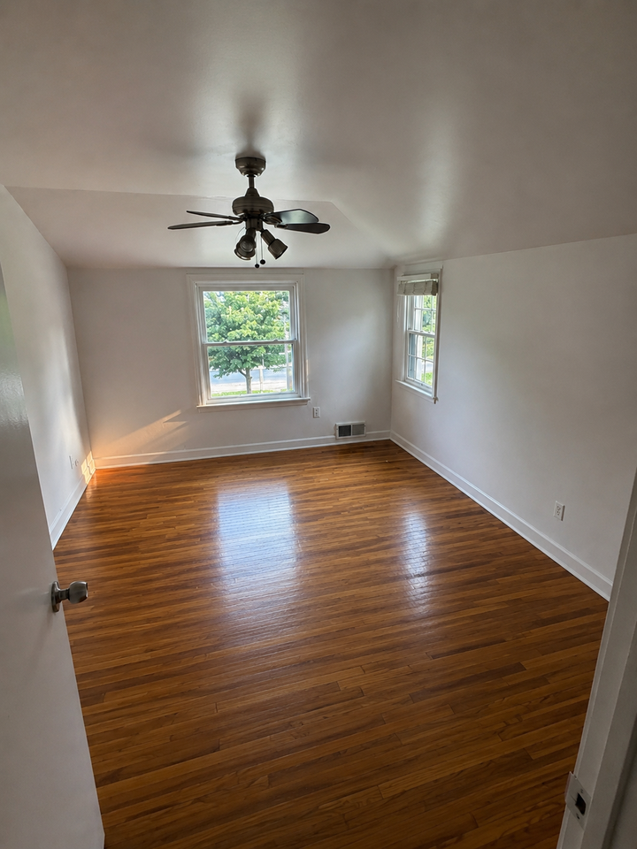 864 Highland Ave #1 - Photo 7 of 9