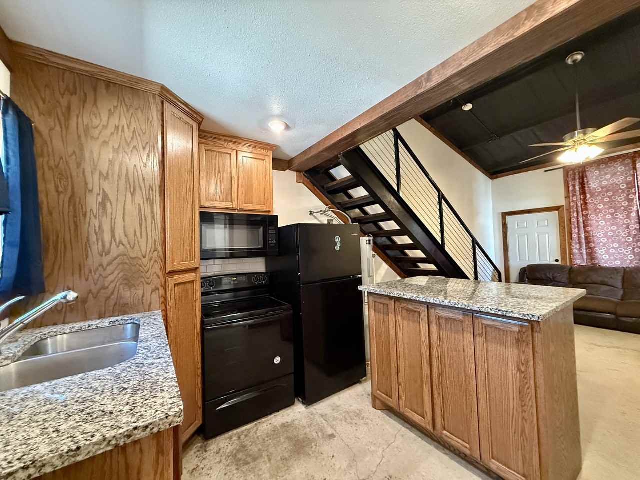 155 Fawn Cir - Photo 2 of 8