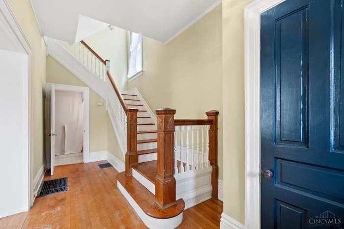 3315 Morrison Ave - Photo 3 of 33