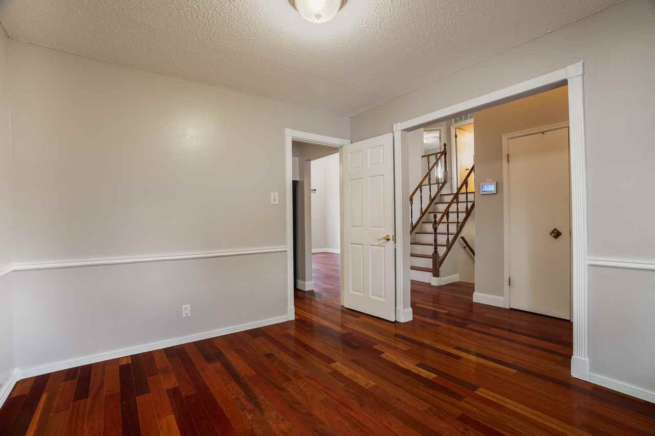 12008 Kashmir St Ne - Photo 5 of 15