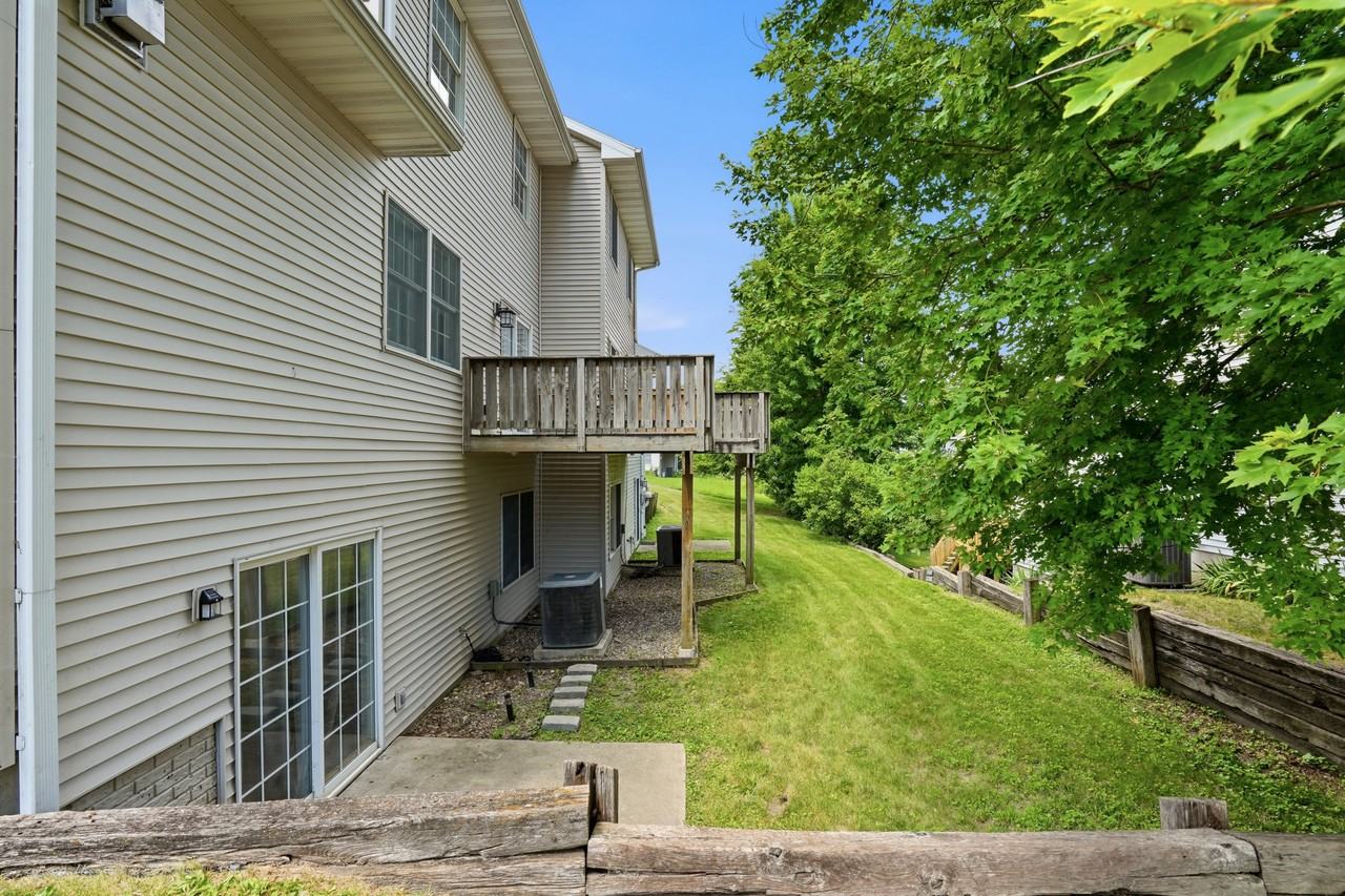 2415 Catskill Ct - Photo 6 of 28