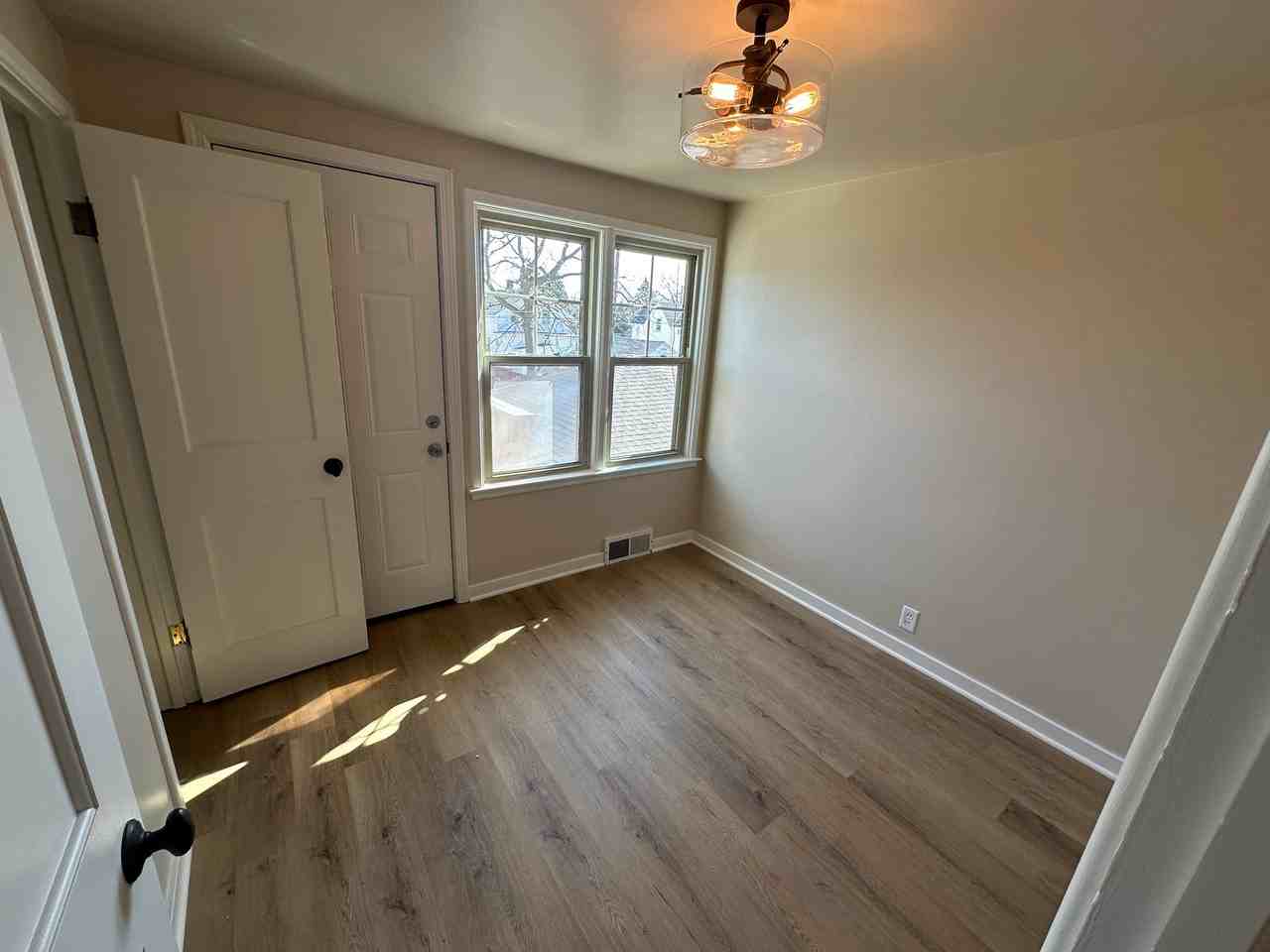 1217 N 9th St #1217 - Photo 5 of 11