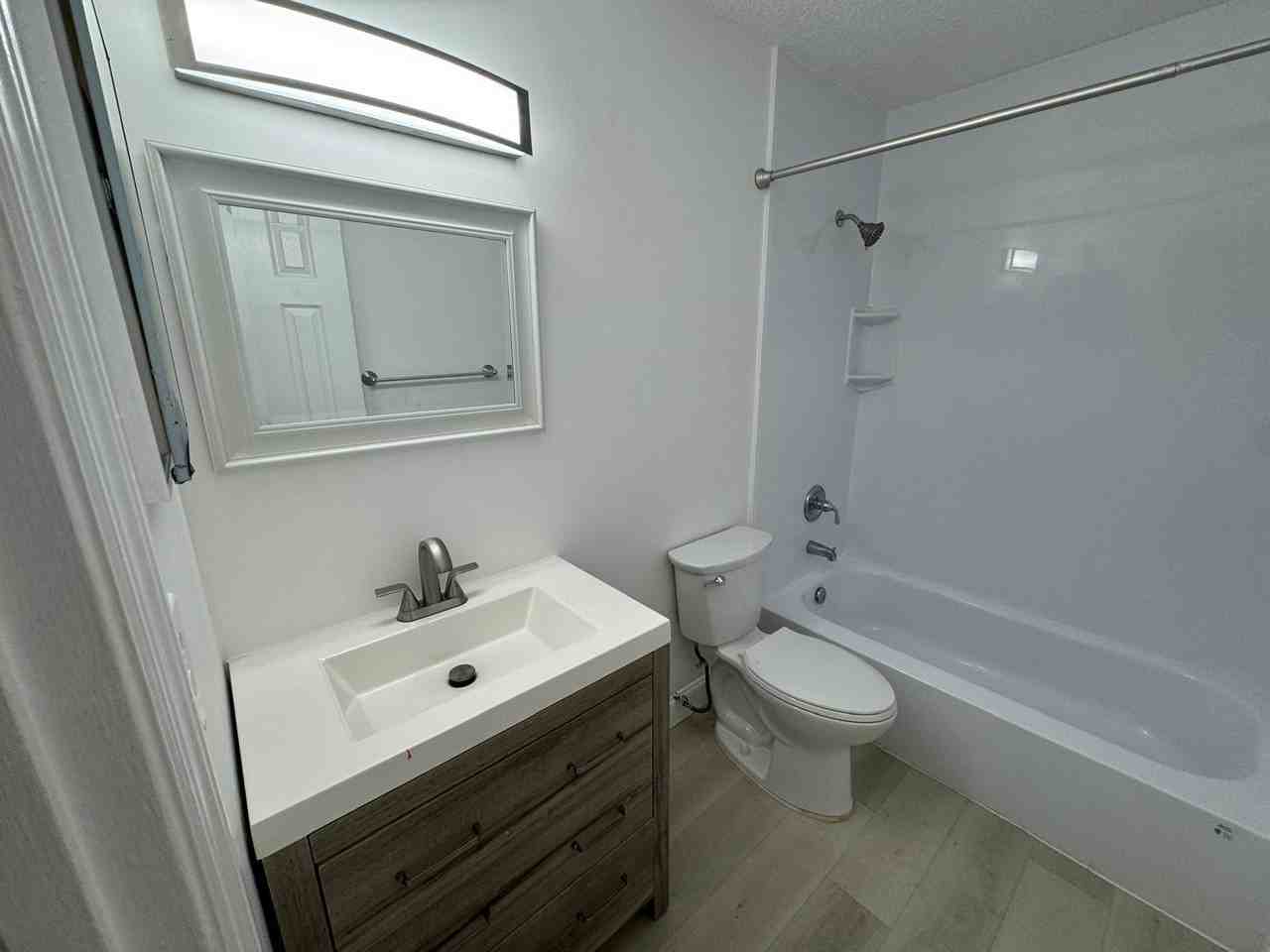 11660 Nw 45th St - Photo 5 of 10