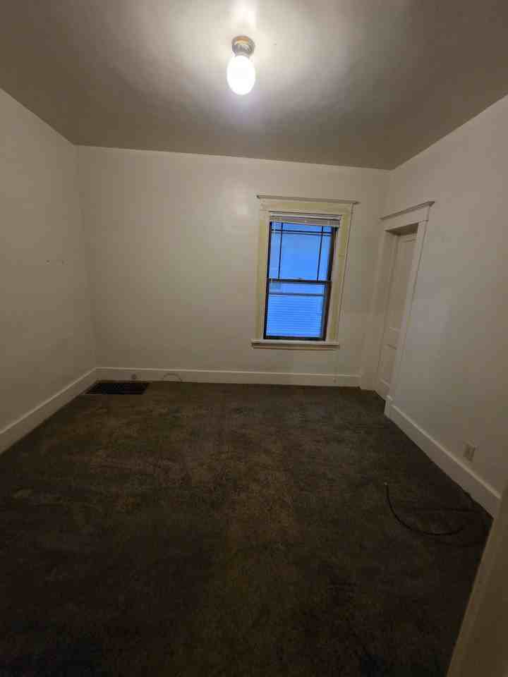 751 Mulberry St - Photo 3 of 8