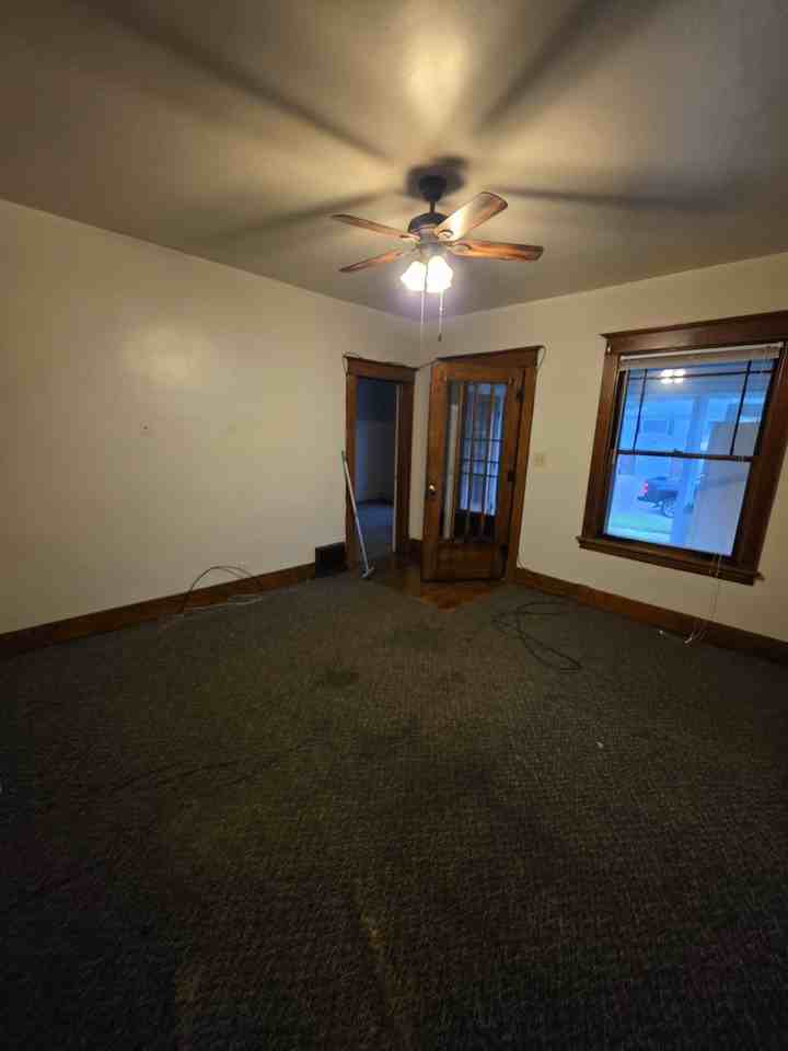 751 Mulberry St - Photo 6 of 8