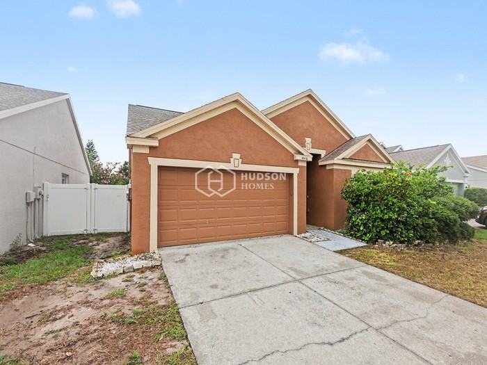 10416 Hallmark Blvd - Photo 4 of 21