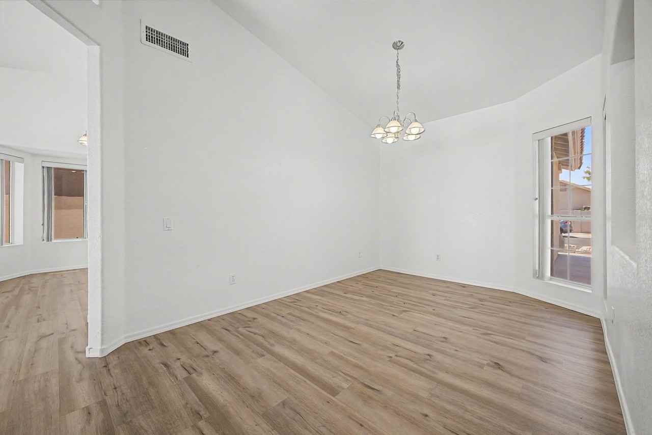 20633 N 63rd Dr #1 - Photo 6 of 32