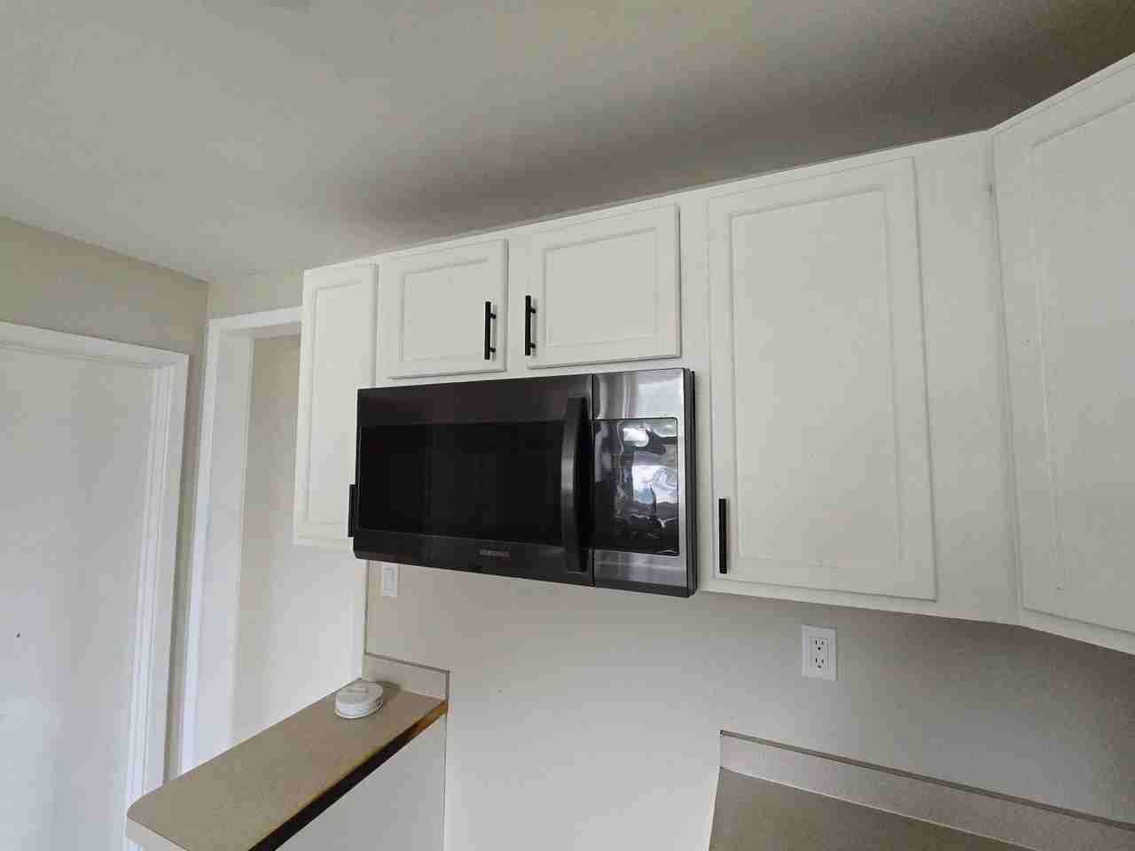 422 27th St - Photo 5 of 8
