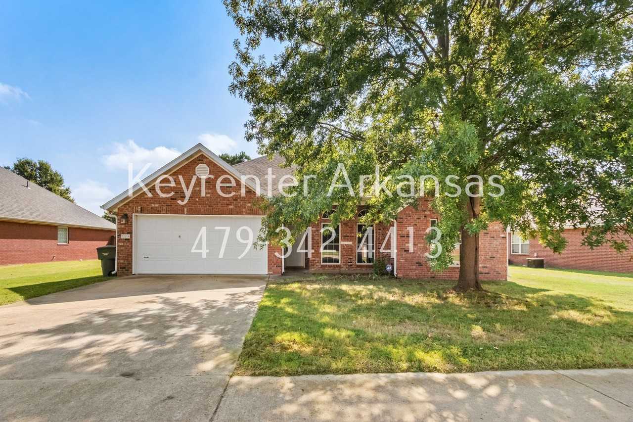 794 N Blazing Star Dr