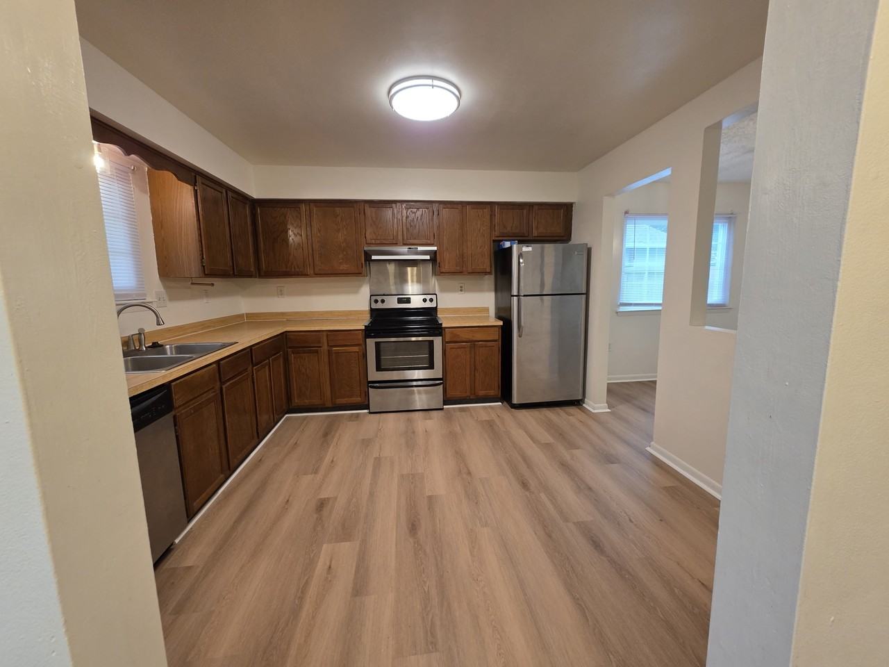 4080 Sherman Oaks Ave #1 - Photo 7 of 35