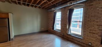 featured image of 1025 Washington Ave S
