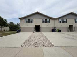 featured image of 605 Mckay Way #1