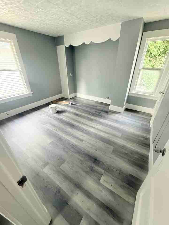 1415 22nd St - Photo 2 of 6