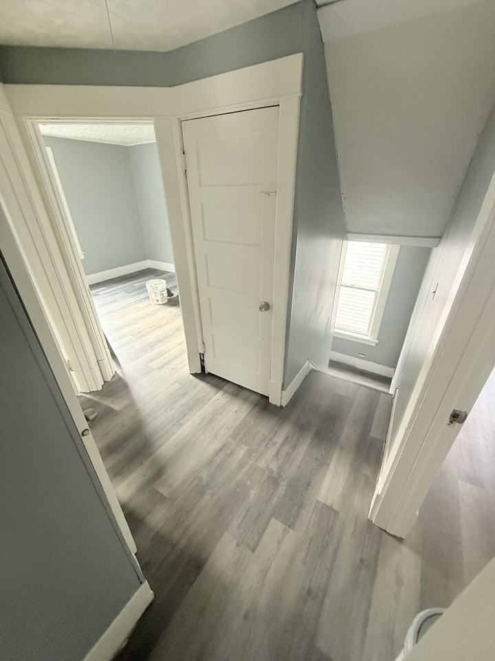 1415 22nd St - Photo 3 of 6