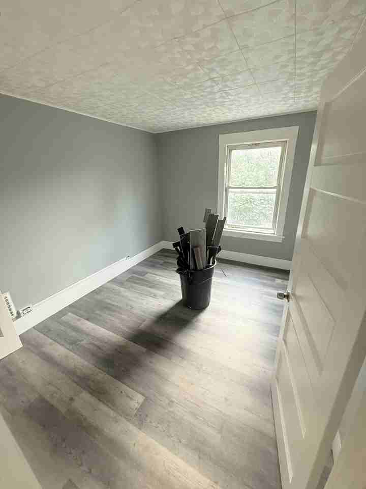 1415 22nd St - Photo 5 of 6