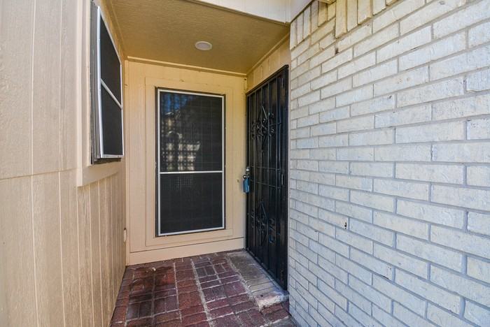 16518 Monte Carlo Ln - Photo 6 of 29