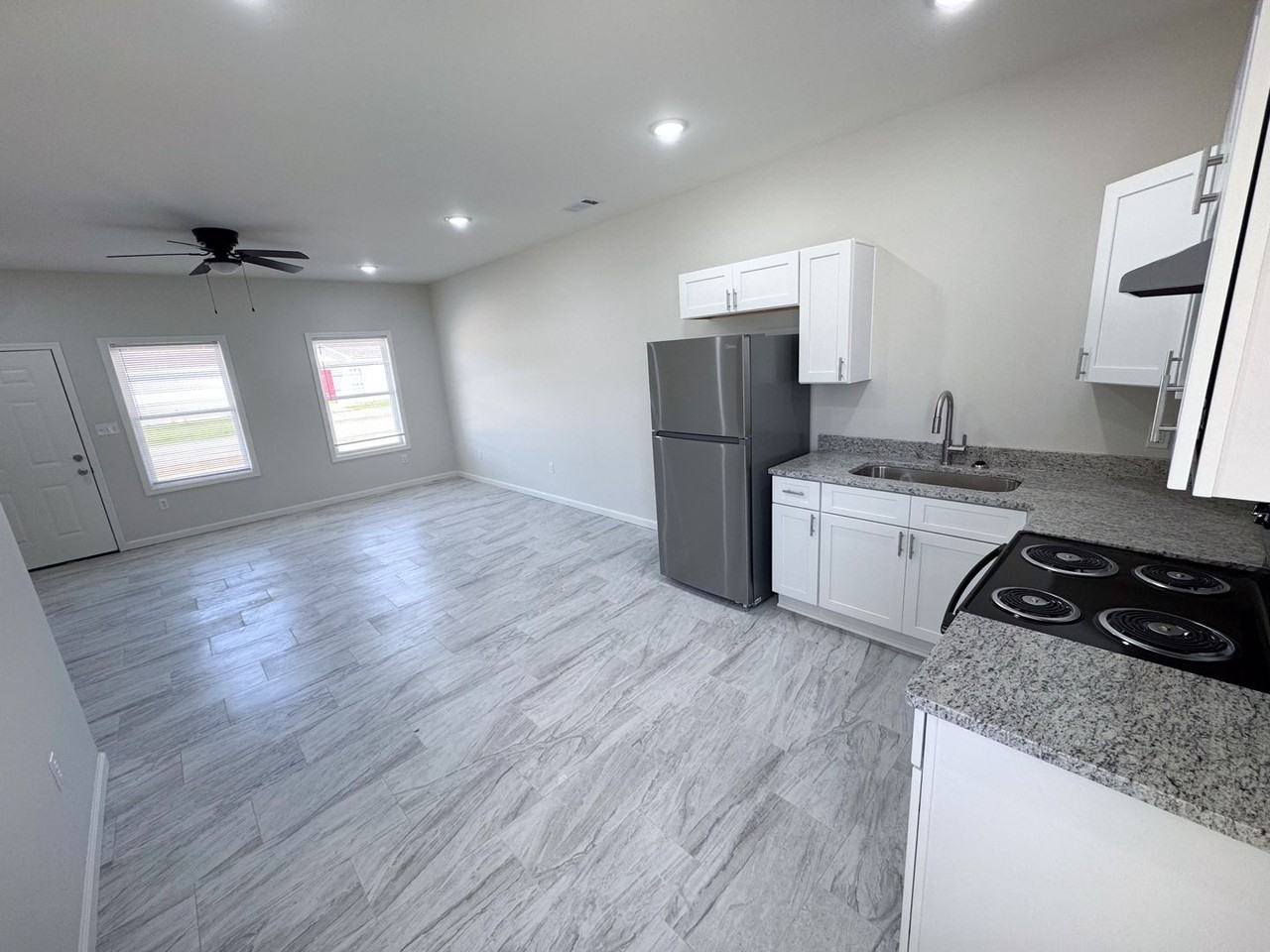 10556 Highway 363 - Photo 5 of 8