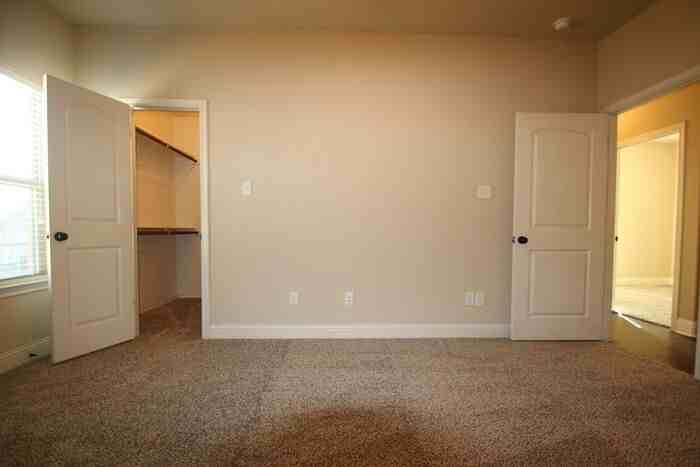 3219 Karen St - Photo 4 of 26
