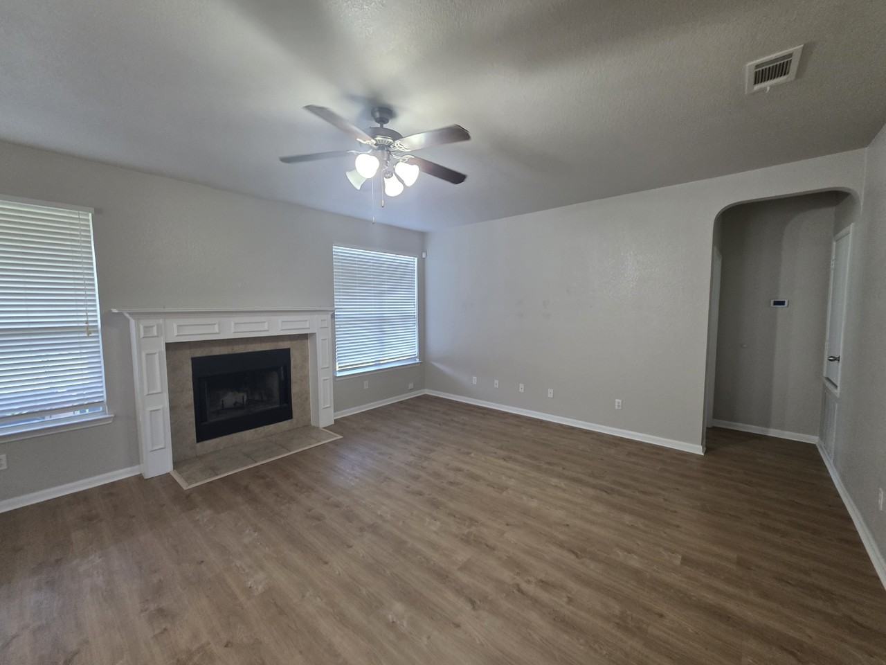 423 Wrought Iron Dr #1 - Photo 2 of 8