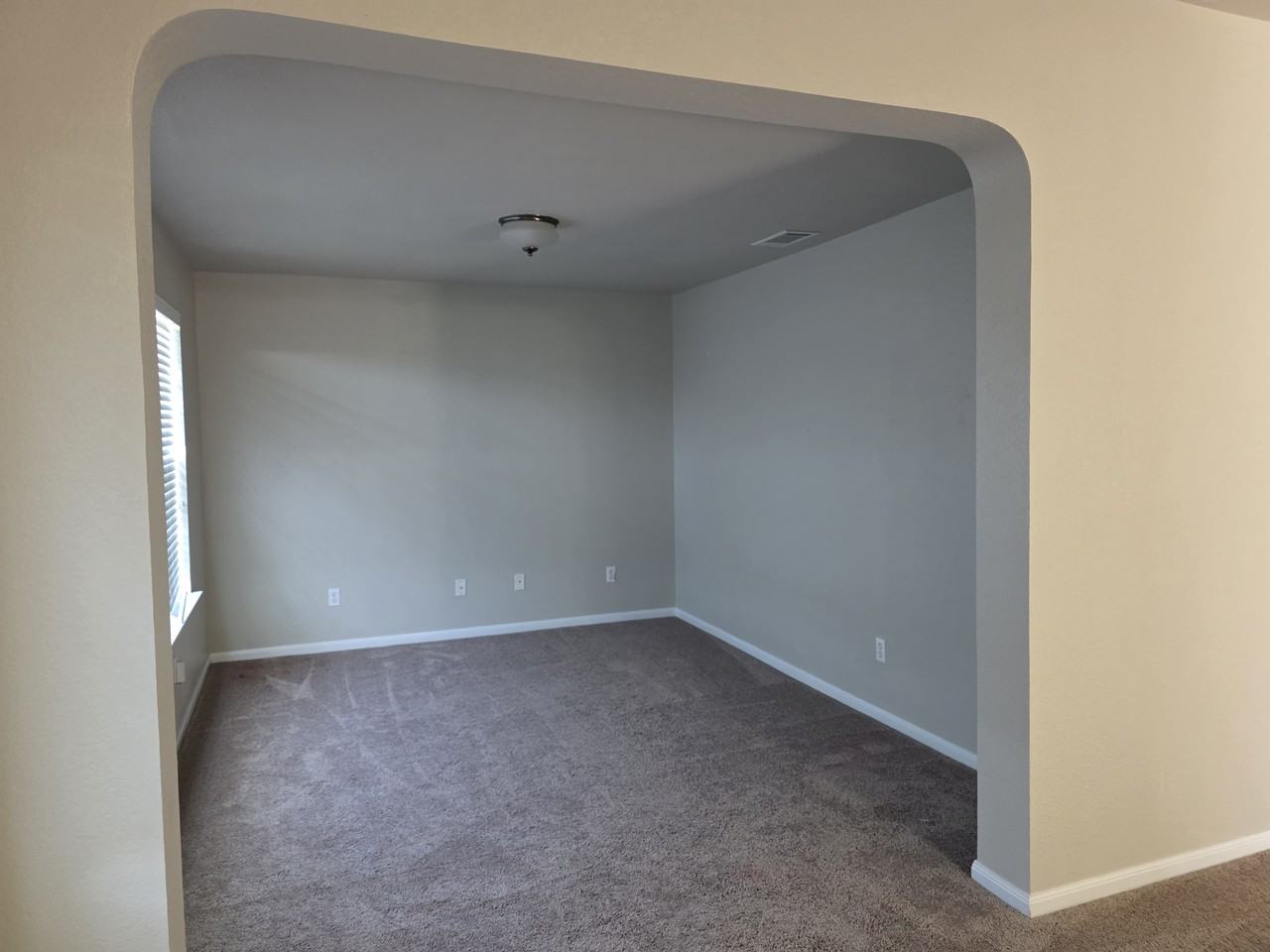 423 Wrought Iron Dr #1 - Photo 4 of 8