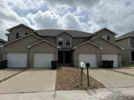 featured image of 425C Hawthorne Blvd #3