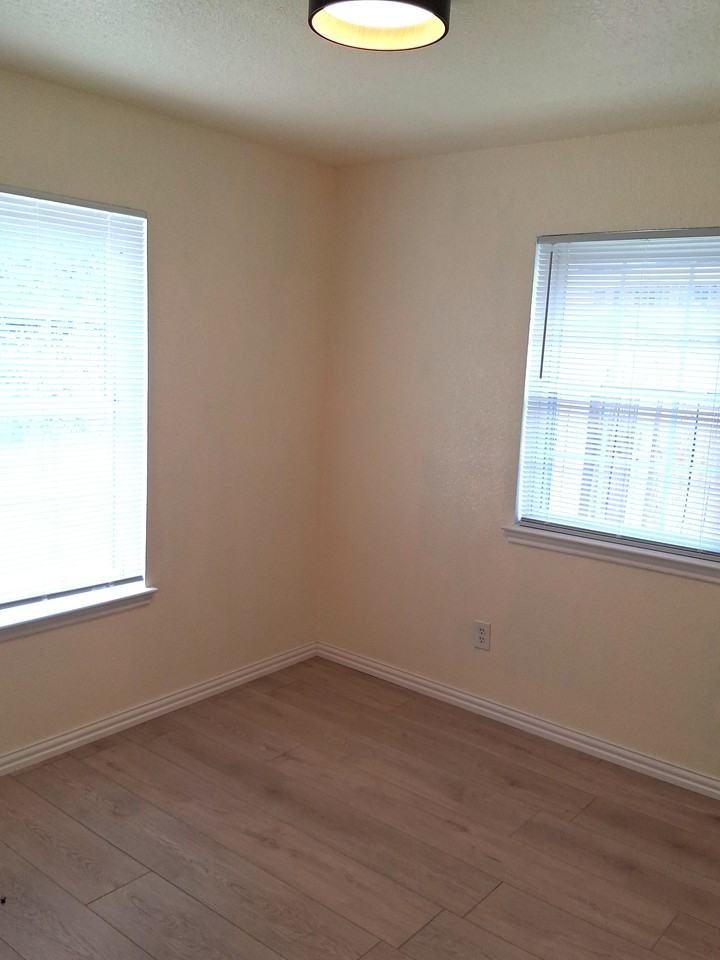 4102 Carolyn Dr #1 - Photo 3 of 14