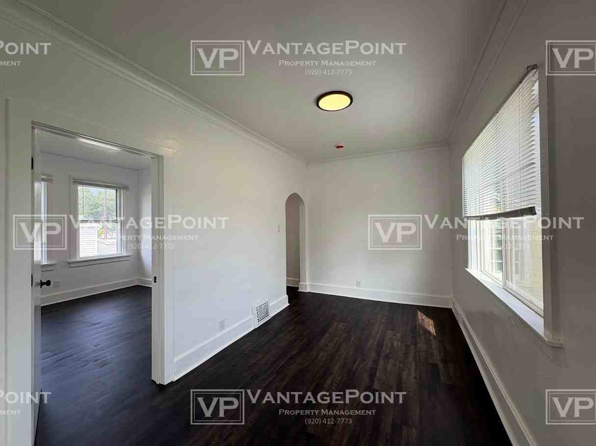 1927 S 10th St Lowr - Photo 6 of 17