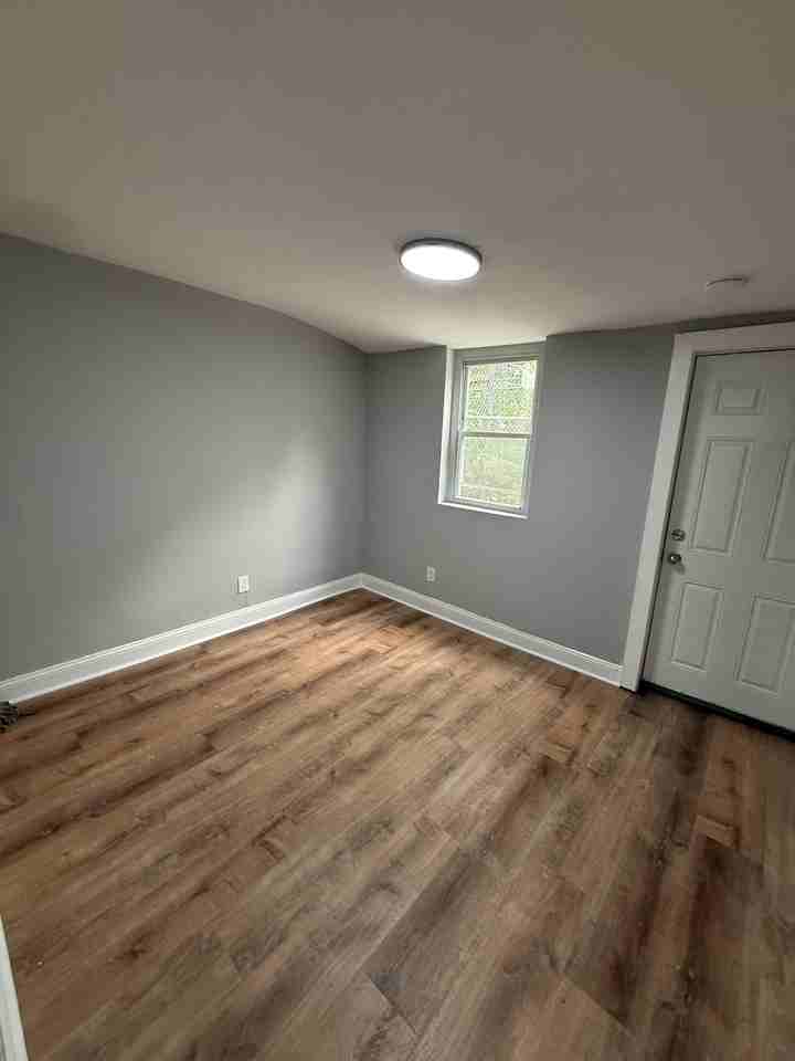 3924 Pennsgrove St #1 - Photo 3 of 11
