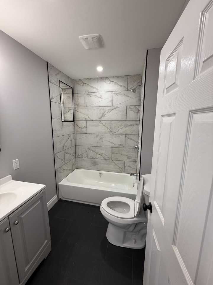 3924 Pennsgrove St #1 - Photo 7 of 11