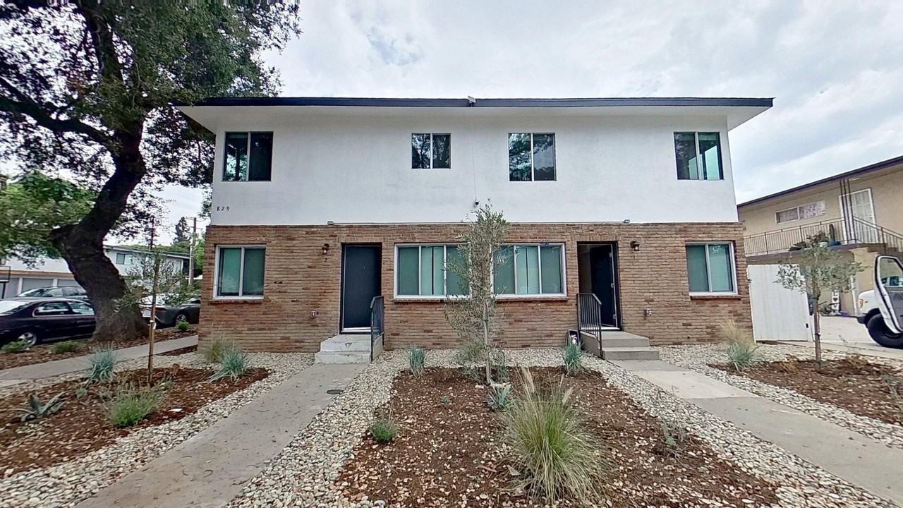 829 N Garfield St - Photo 6 of 45