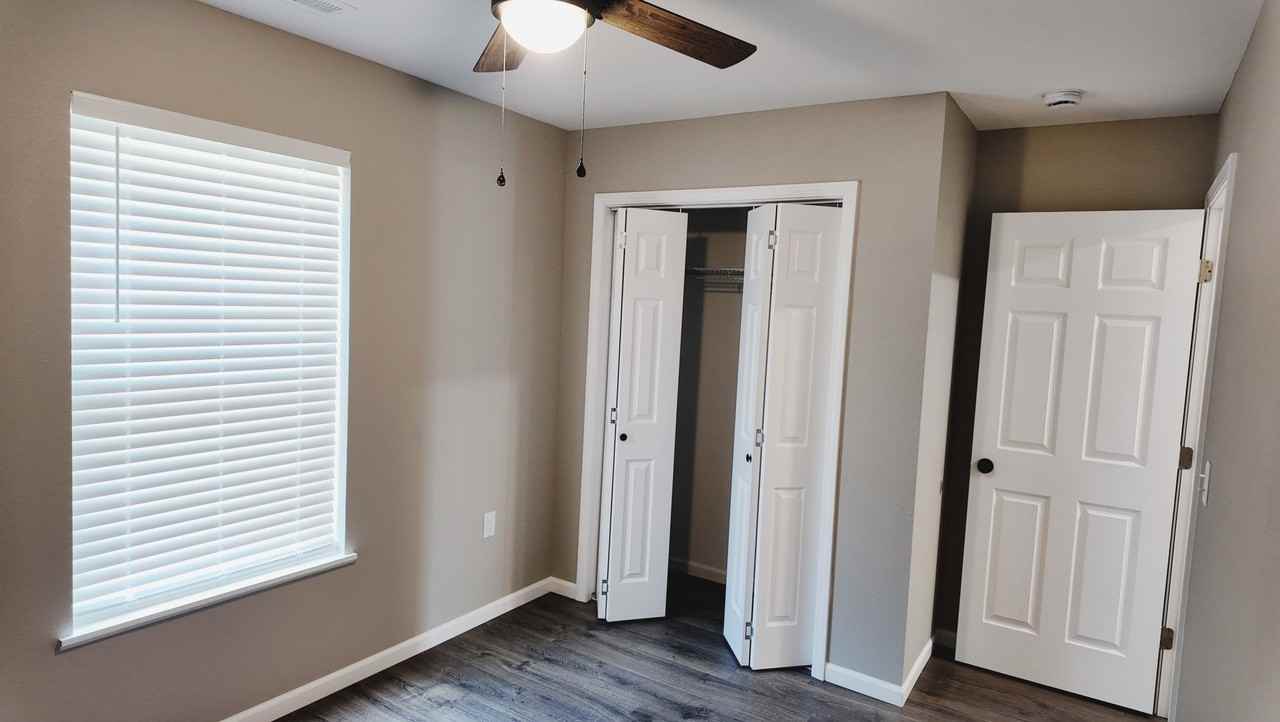 Parkview Apartments - Photo 3 of 22