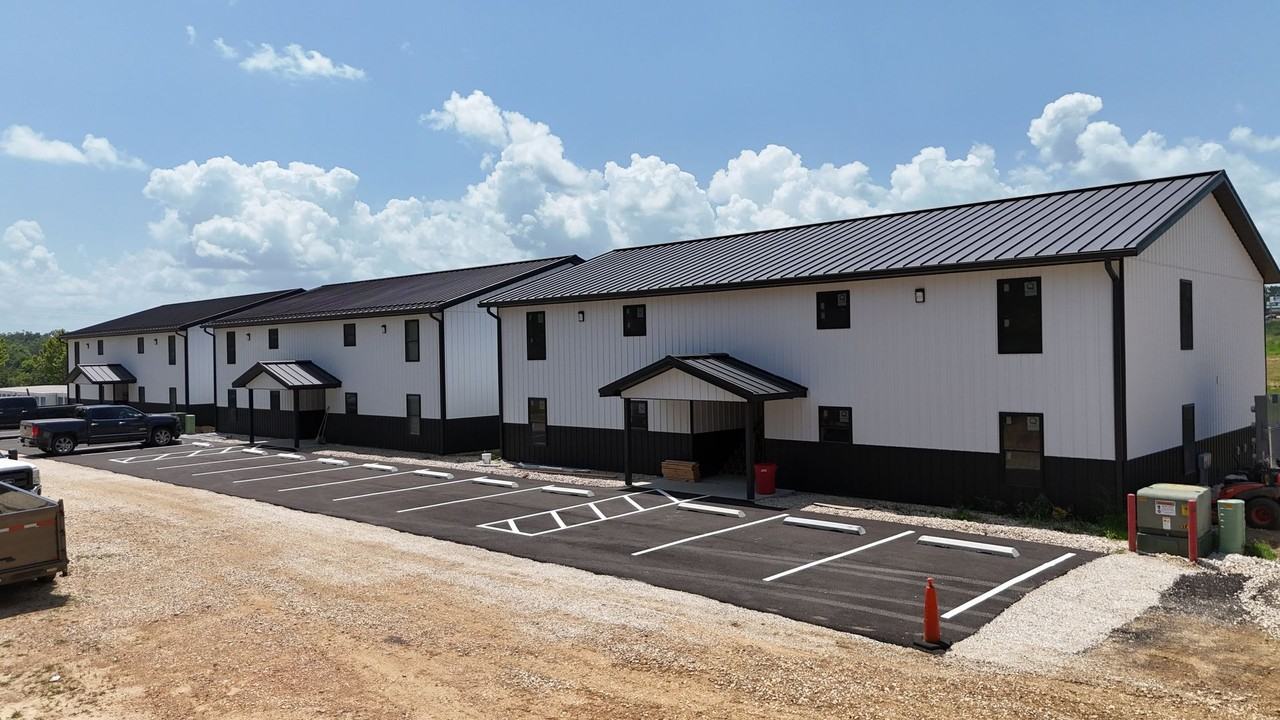 Parkview Apartments - Photo 5 of 22