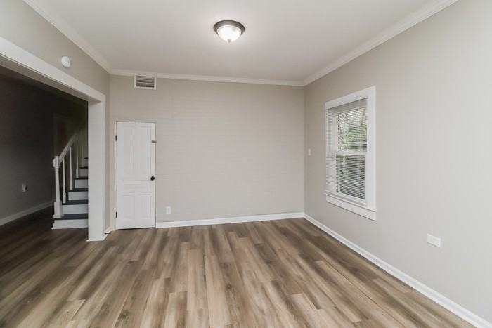 291 Vance Dr Ne - Photo 2 of 11