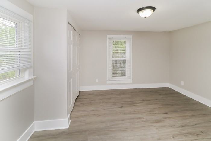 291 Vance Dr Ne - Photo 5 of 11