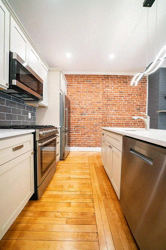 1753 Commonwealth Ave - Photo 2 of 5