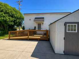305 E Maple St - Photo 1 of 1