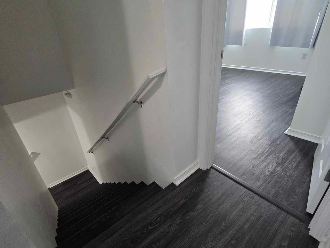 3807 Easthaven Ave - Photo 6 of 33