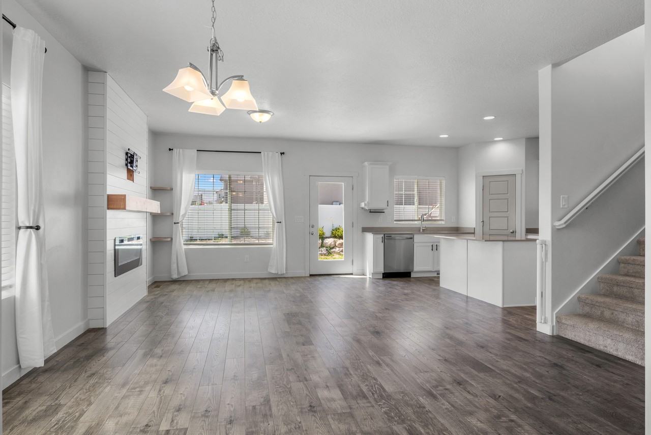 6105 N Boulter Peak Ln #1 - Photo 4 of 26