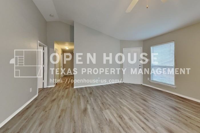 2128 Ingrid Ln - Photo 6 of 20